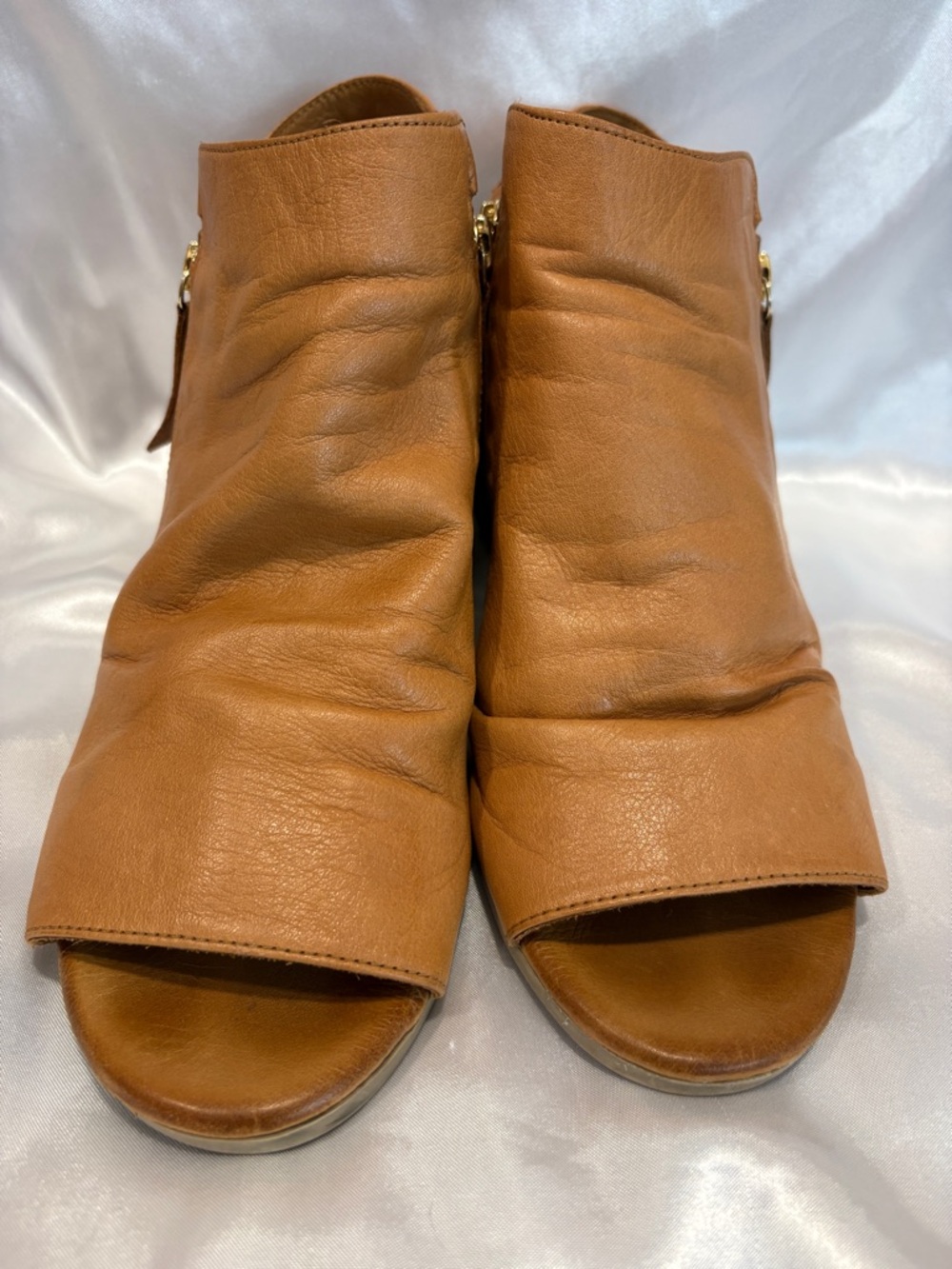 Norah Tan Super Soft Leather Sandals (41) - Picture 4 of 12